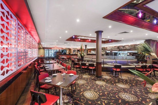 JBJ's Restaurant  Bar Taylors Lakes Hotel - Australia Accommodation