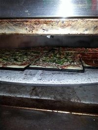 Taylors Lakes Pizza - Lismore Accommodation