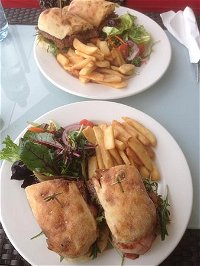 West Waters Hotel Restaurant - Accommodation Noosa