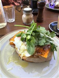 Crowded House Cafe - New South Wales Tourism 