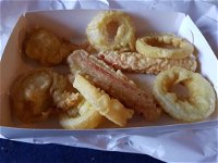 Loz's Fish  Chips - Southport Accommodation
