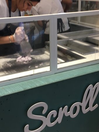 Scroll Ice Cream - thumb 0
