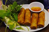 Le's Vietnamese Street Food Restaurant - Accommodation Brisbane