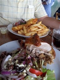 Andrew's Chicken Joint - Kingaroy Accommodation