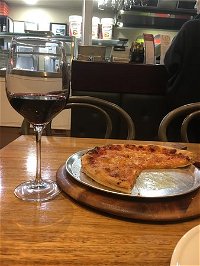 Beechworth Pizza  Takeaway - Pubs Adelaide