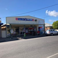 Bennett Road Cafe - Southport Accommodation