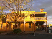 Hibernian Hotel Bistro - Accommodation Adelaide