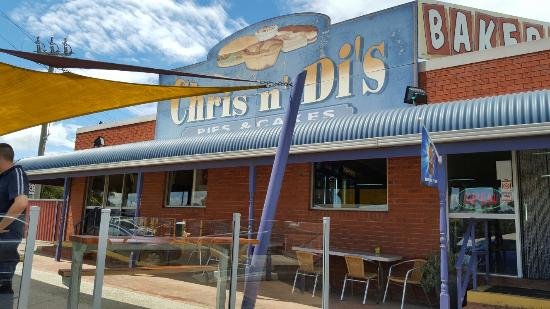 Chris n Dis Pies and Cakes - Australia Accommodation