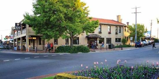 McCartin's Hotel Bistro - New South Wales Tourism 