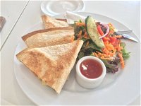 Offshore Cafe - Accommodation Cooktown