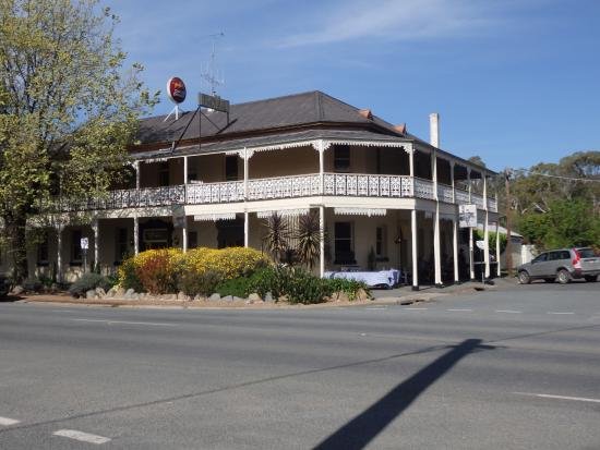 Seven Creeks Hotel - Northern Rivers Accommodation