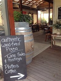 Whispering hills vineyard - New South Wales Tourism 
