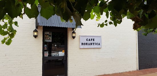 Cafe Romantica - Pubs Sydney