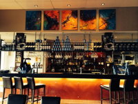 Tides Bar and Grill - St Kilda Accommodation