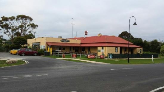 Nelson Hotel - Great Ocean Road Tourism