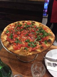 Fratelli's Wood Fired Pizza - Melbourne Tourism