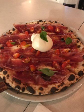 Pizza Riccardo - New South Wales Tourism 
