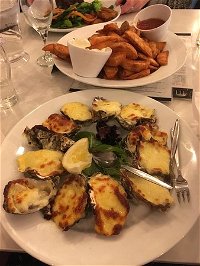 Mike's Grill  Bar - Sydney Tourism