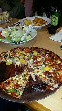 Jailhouse Rock Pizzeria - Pubs Perth