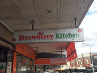 Strawberry Kitchen - Foster Accommodation