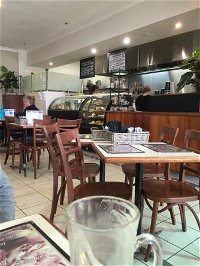 Boulevarde Seven Cafe and Gifts  Fragrances - Pubs Sydney