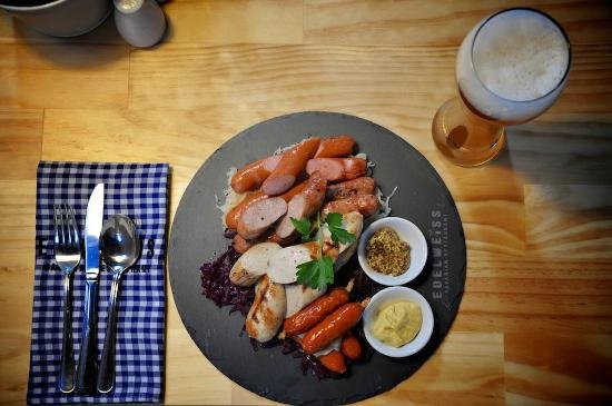 Edelweiss Bavarian Restaurant - Accommodation Sydney