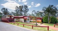 Lockies Hotel - Accommodation Port Macquarie