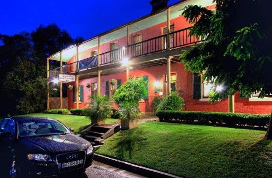 The Old Victoria - Northern Rivers Accommodation