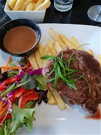 Minty's Cafe Bar n Grill - South Australia Travel