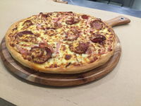 Pizza kitchen - Maitland Accommodation