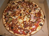 Quinny's Pizza  Pasta - Geraldton Accommodation