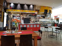 Red Monkey Cafe  Bar - Accommodation Airlie Beach