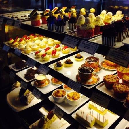 Temptations Cafe And Dessert bar - Broome Tourism