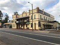 Horse and Jockey Hotel - Accommodation Australia