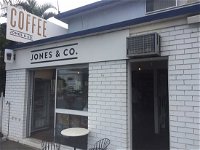 Jones  Co Counter - WA Accommodation