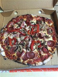 Little Joes Woodfired Pizza - Accommodation Rockhampton