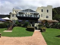 Scarborough Hotel - Accommodation Sunshine Coast