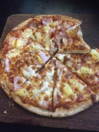 Crust Gourmet Pizza Bar Woolongong - Australia Accommodation