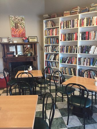 Chrissie's Book Lounge  Cafe - Tourism TAS