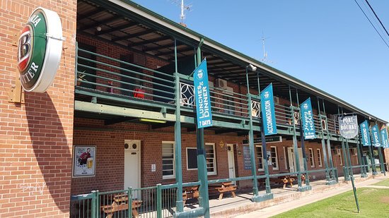Port of Bourke Hotel - New South Wales Tourism 