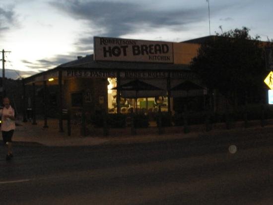 Robbo's Restaurant at Robertson's Hot Bread Kitchen - Broome Tourism