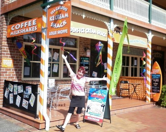 Tea Gardens Ice Cream Shack - Surfers Paradise Gold Coast