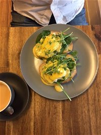 Burntwood cafe and pizza - QLD Tourism