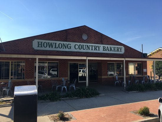 Howlong Country Bakery - Broome Tourism