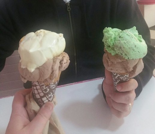 Annie's Old Fashioned Ice Cream Parlour - New South Wales Tourism 
