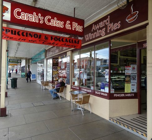 Carahs Cakes  Pies - Australia Accommodation