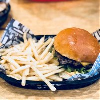 Oscy's Burgers - Pubs and Clubs