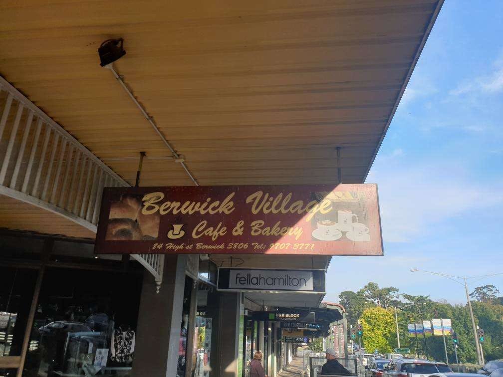 Berwick Village Cafe - Pubs Sydney
