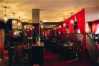 Cafe Le Petit Paradis - Pubs Sydney