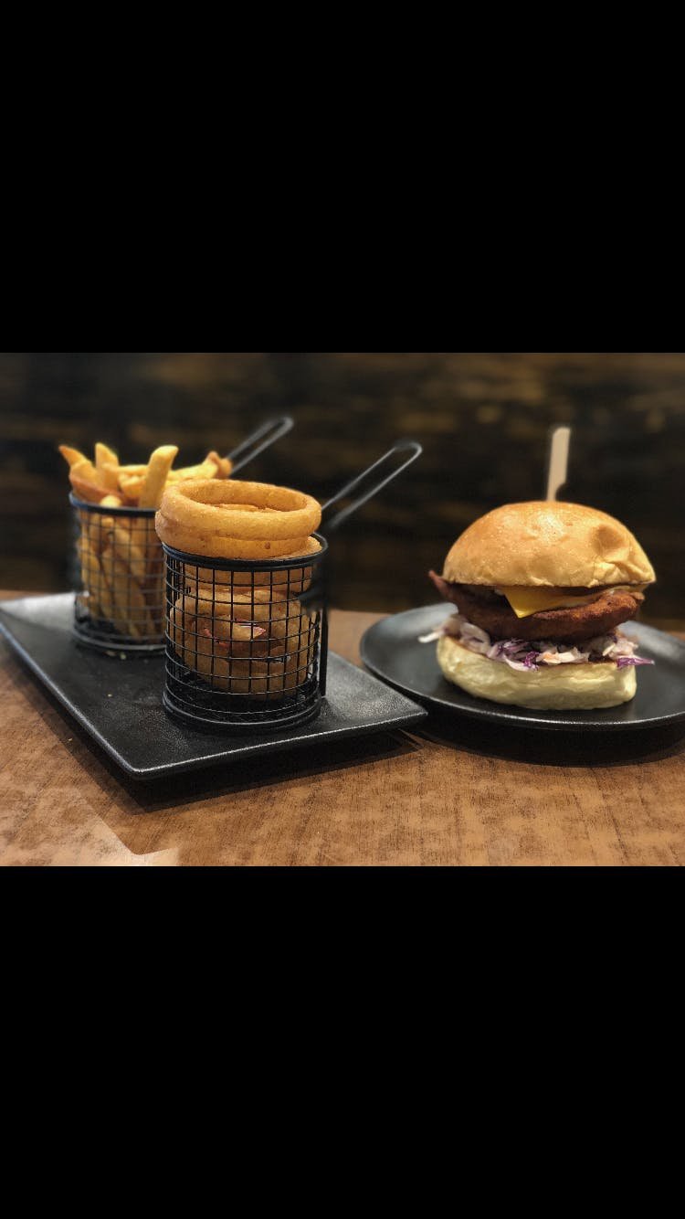 House of Burgers - Australia Accommodation